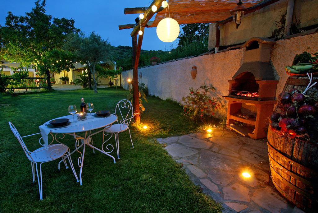 Casa Vacanze Borgo Borghese Sant'Alessio Siculo Exterior photo