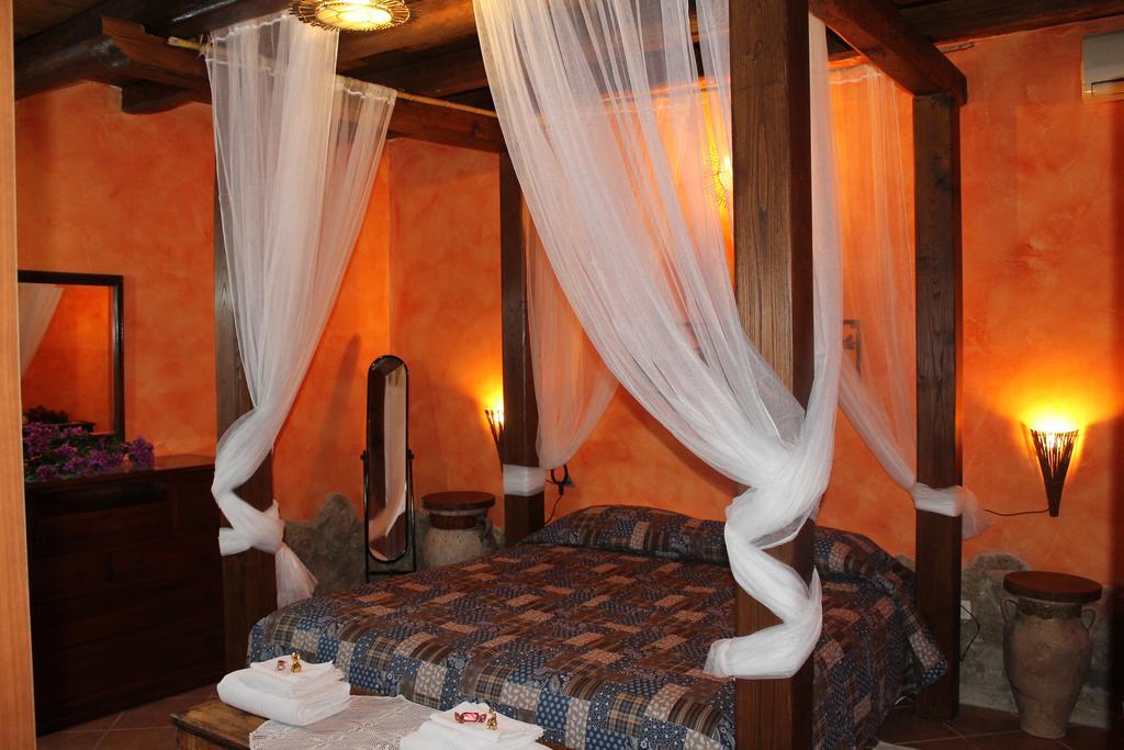 Casa Vacanze Borgo Borghese Sant'Alessio Siculo Room photo