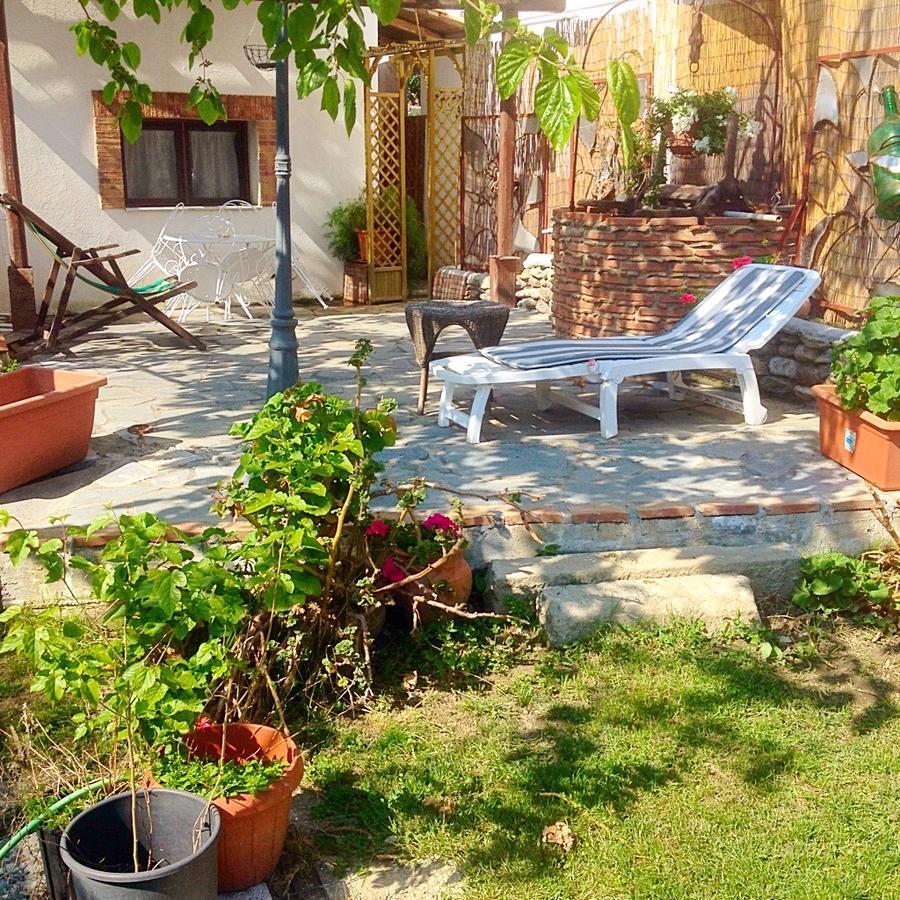 Casa Vacanze Borgo Borghese Sant'Alessio Siculo Exterior photo